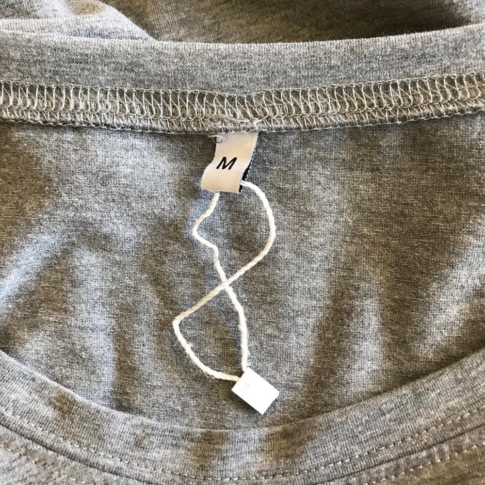 NWOT Pat Pat Christmas Believe Graphic Tee M - Picture 6 of 6